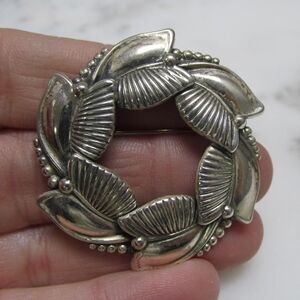 Vintage 1950's Danecraft Sterling Silver Leaf Wreath Brooch